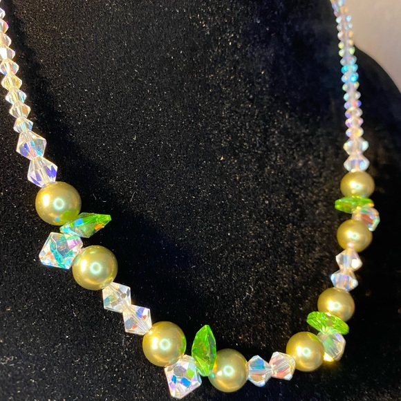 Rhinestones Necklace and Bracelet Set - Picture 9 of 15